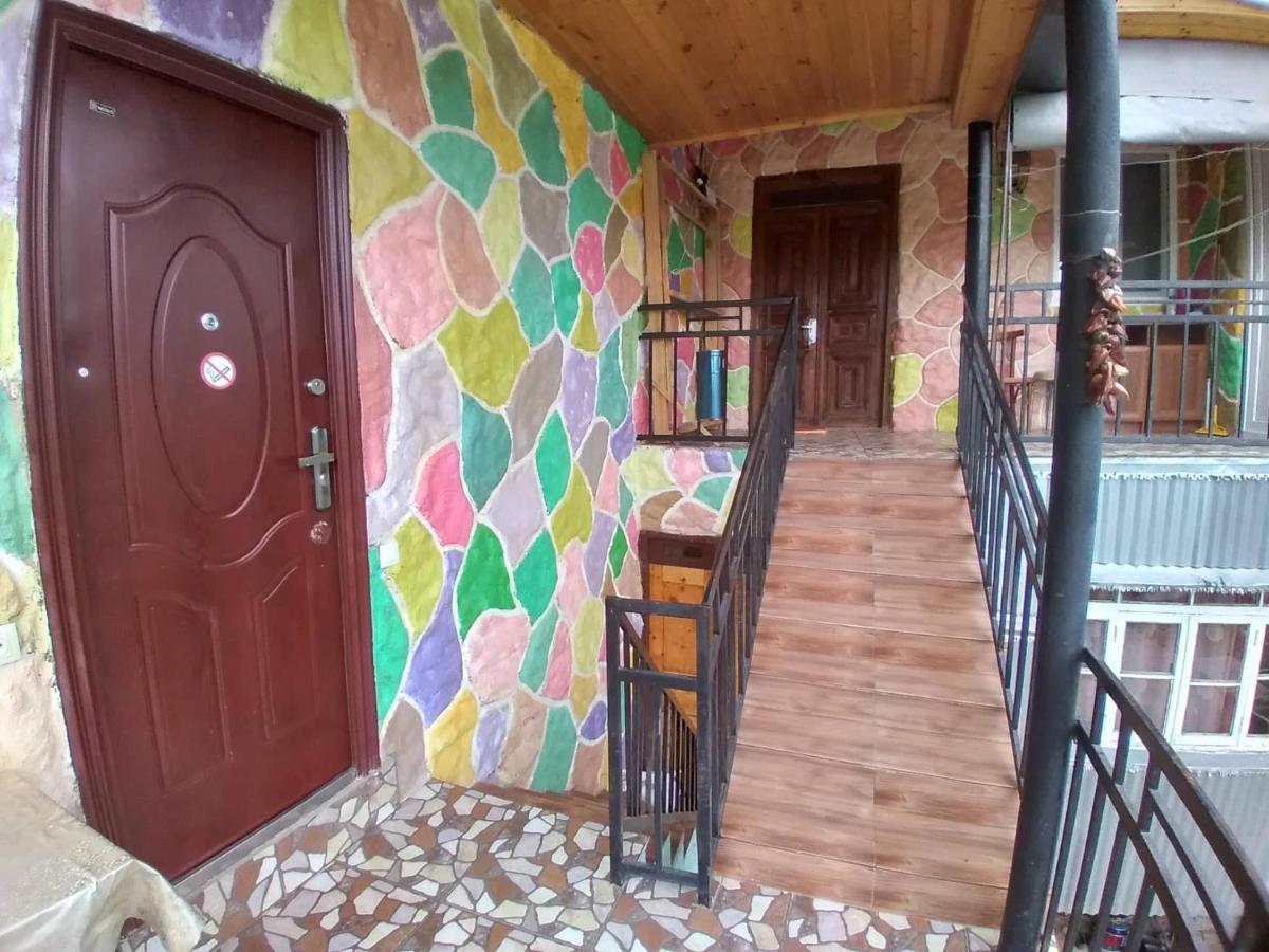 Guest House Luka Danisparauli Exterior foto